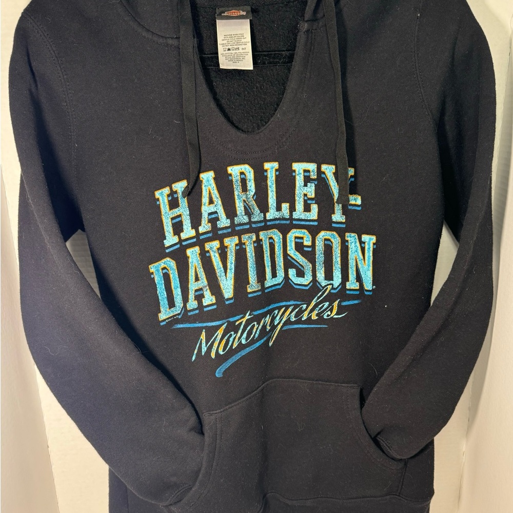 Harley-Davidson Black and Blue V-Neck Sweater